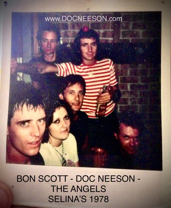 Bon_Scott with The Angels.jpg Thumbnail